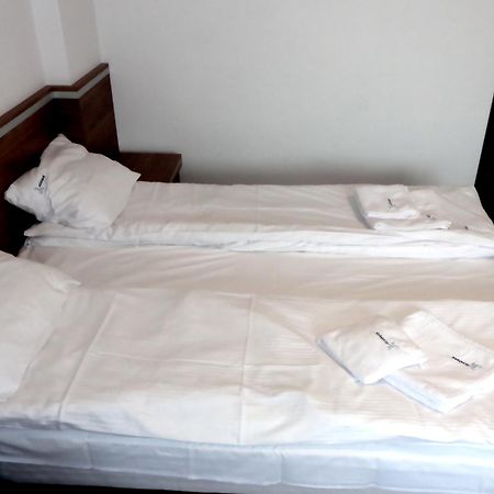Bed and Breakfast Adamar Jastrzębia Góra Zimmer foto