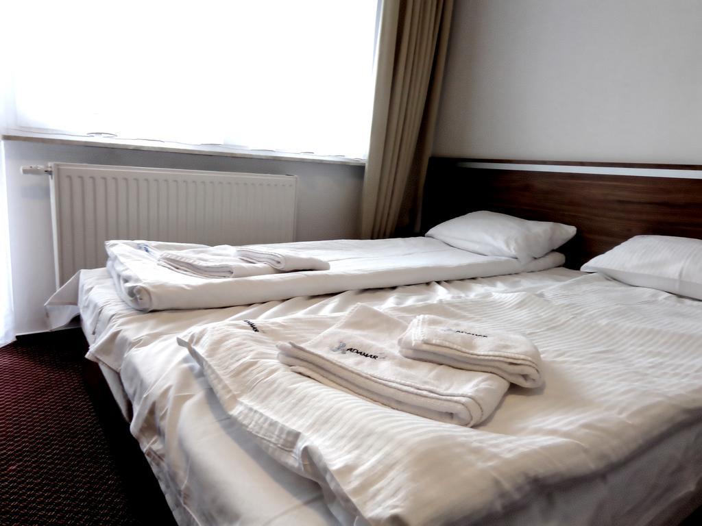 Bed and Breakfast Adamar Jastrzębia Góra Zimmer foto