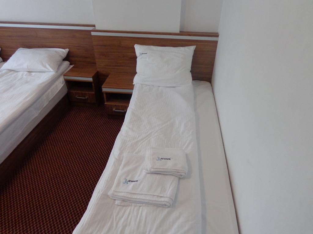 Bed and Breakfast Adamar Jastrzębia Góra Zimmer foto