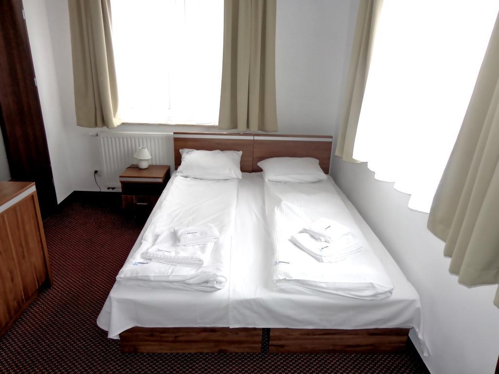 Bed and Breakfast Adamar Jastrzębia Góra Zimmer foto
