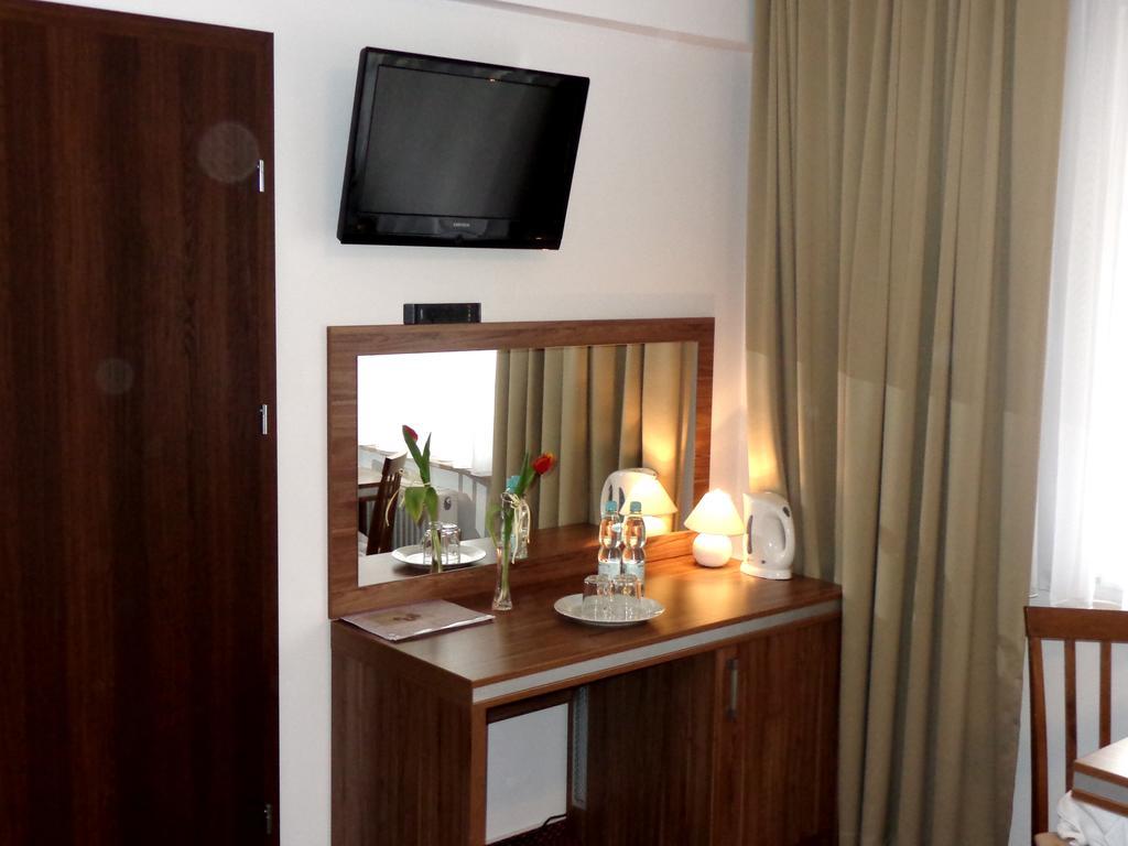 Bed and Breakfast Adamar Jastrzębia Góra Zimmer foto
