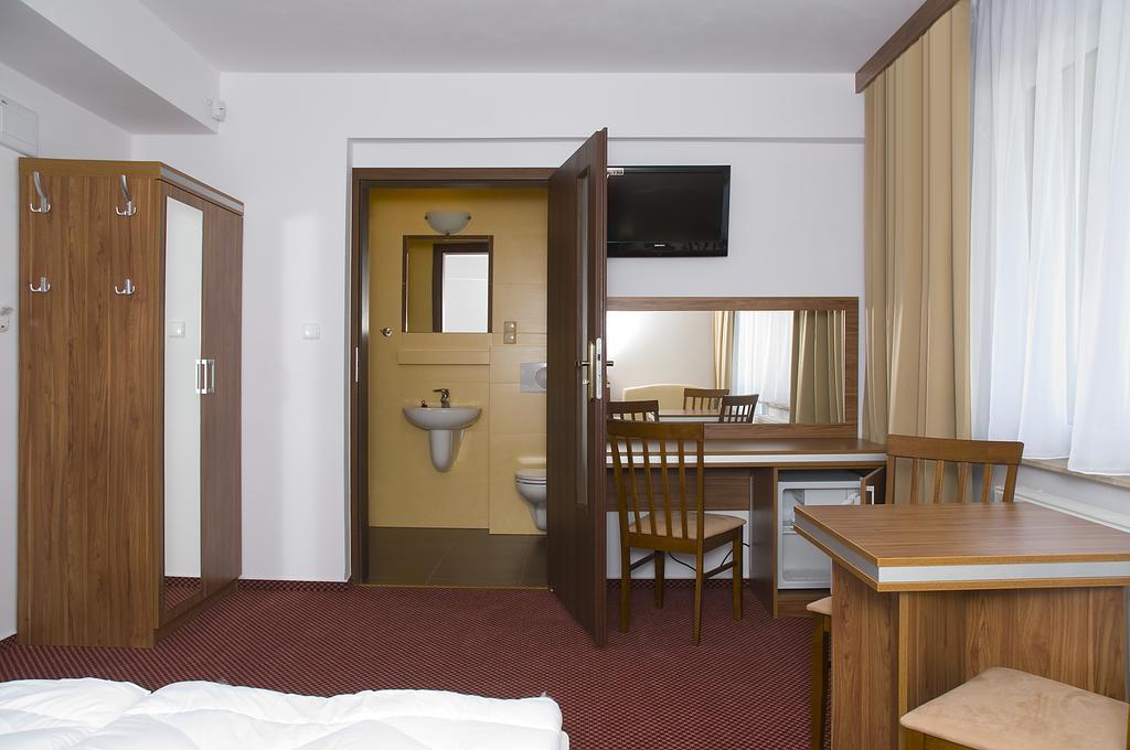 Bed and Breakfast Adamar Jastrzębia Góra Zimmer foto