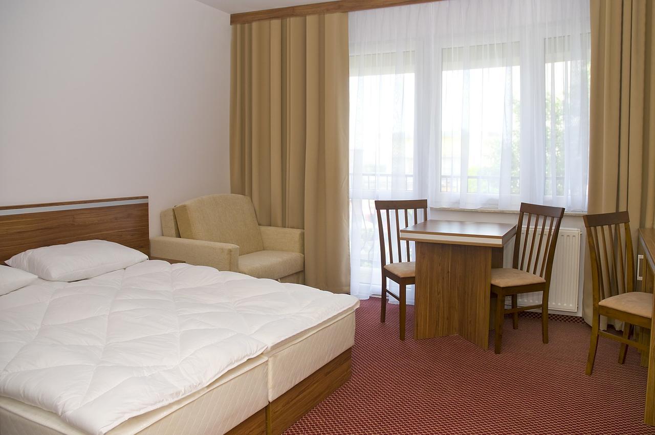 Bed and Breakfast Adamar Jastrzębia Góra Exterior foto