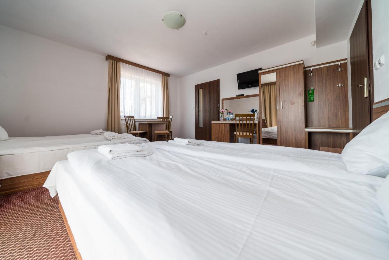 Bed and Breakfast Adamar Jastrzębia Góra Exterior foto